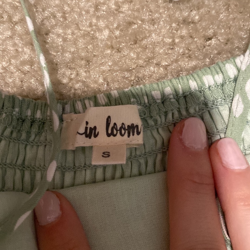 Green patterned top - Picture 2 of 2